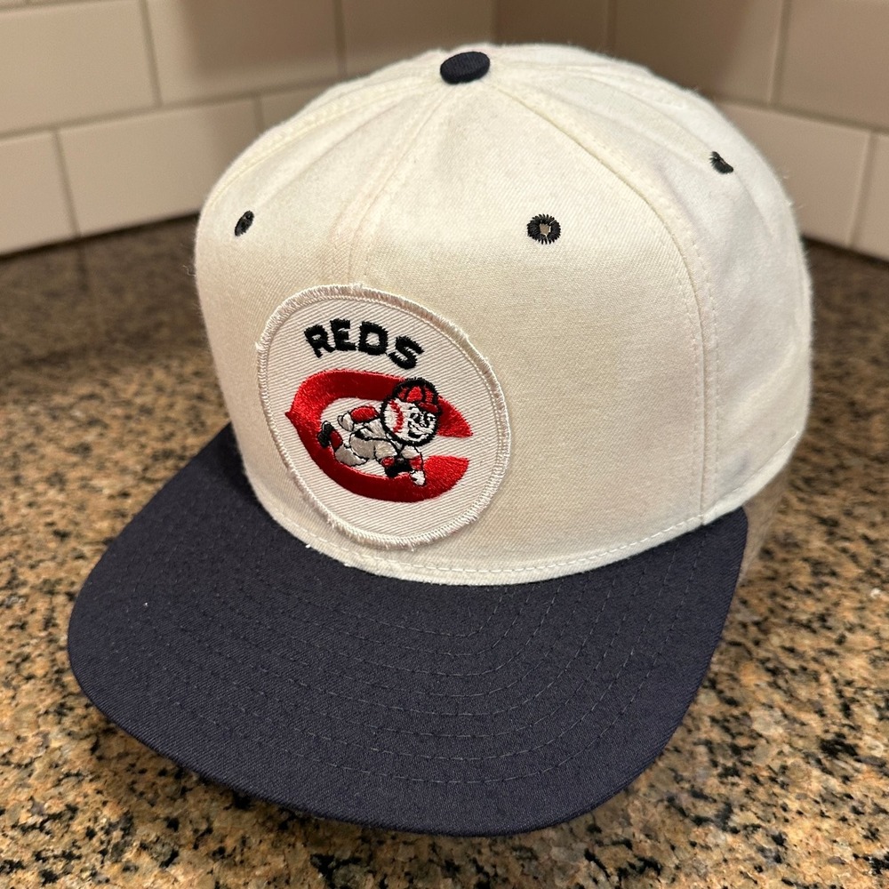 Vtg 90s Cincinnati Reds New Era Pro Model Snapback Hat Mr. Redlegs USA Deadstock